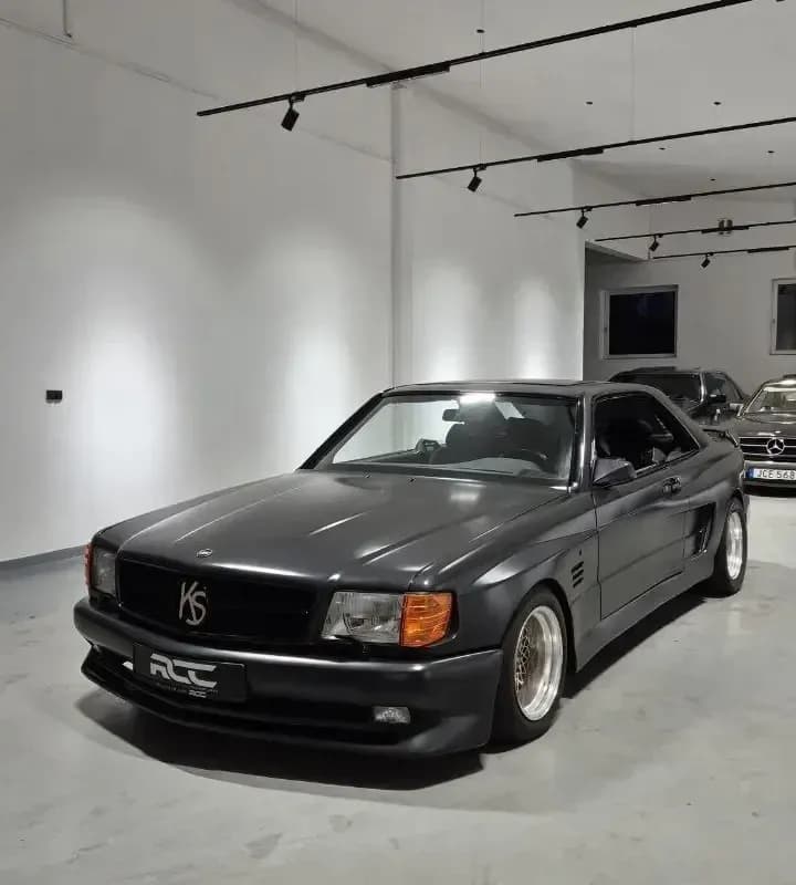 Mercedes-Benz 560 SEC — Studio Spec