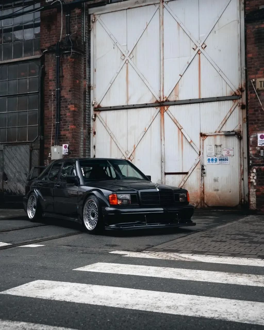 Mercedes-Benz W201 EVO — Sesja miejska