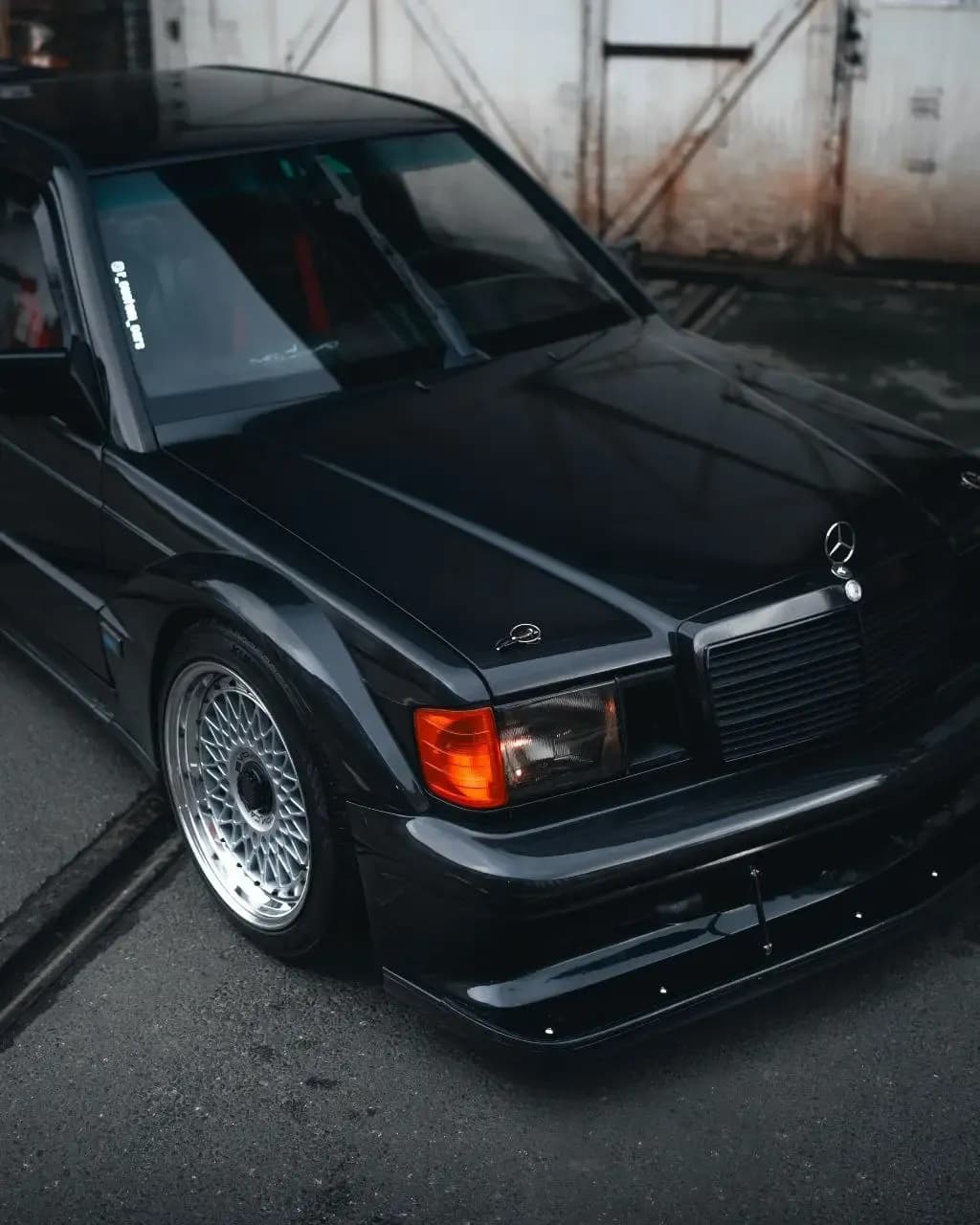 Mercedes-Benz W201 — Detale klatki i kokpitu